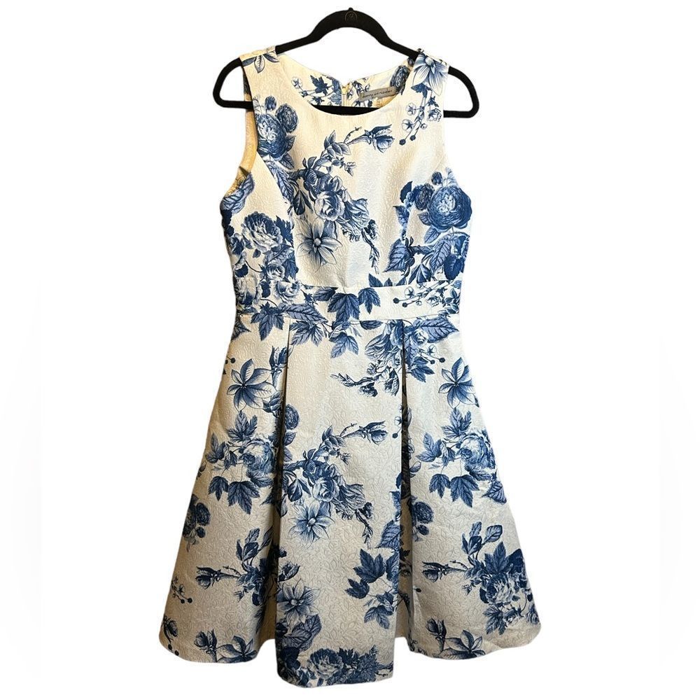 Size 12 Danny & Nicole Blue & White Floral Dress